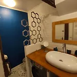 & ! 3 Bedrooms, 2 Bathrooms