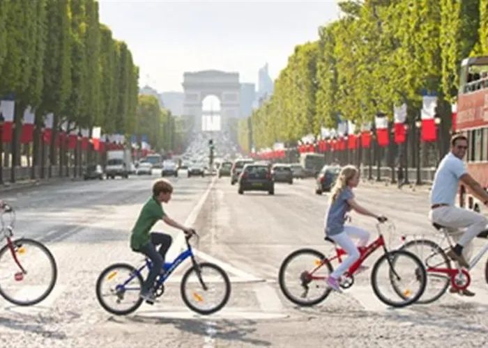 Apartment & ! 3 Bedrooms, 2 Bathrooms Paris