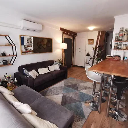 Lejlighed & ! 3 Bedrooms, 2 Bathrooms