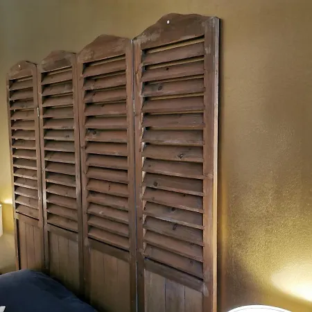 & ! 3 Bedrooms, 2 Bathrooms Lejlighed Paris