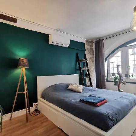 & ! 3 Bedrooms, 2 Bathrooms Lejlighed Paris